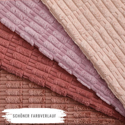 Rosenholz- und Blushfarbene Mosa Kordsamt Kissen von Interior by Hakito – ein stilvolles Kissen-Set für jeden Raum.