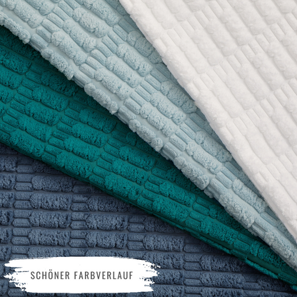 Farbverlauf von Kordsamt-Stoffen in sanften Tönen von Interior by Hakito – Teil des 4er Sets Kissen Mosa Kordsamt für Sofa, Stuhl & Bett.