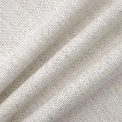 Nahaufnahme des Stoffes des Eleganten Cleo Kissen 2er Set mit Leinenoptik und Verstecktem Reißverschluss von Interior by Hakito, zeigt die hochwertige Materialtextur und Pflegeleichtigkeit.