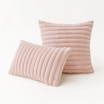 Kuschelkissen Fluf 2er Set von Interior by Hakito, zwei plüschige Kissen in zartem Rosé, für elegantes Wohndesign und ultimativen Komfort.