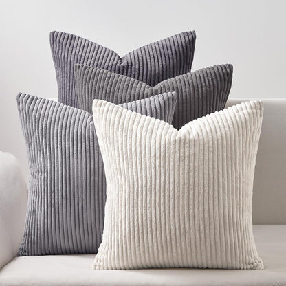 4er Set Oeko-Tex Kissen von Mary Kordsamt in verschiedenen Farben, ideal für Sofa und Bett – Innenausstattung von Hakito.